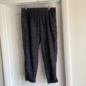 Zella charcoal and black lightweight joggers